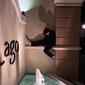 Meet your Posher, Sebastian